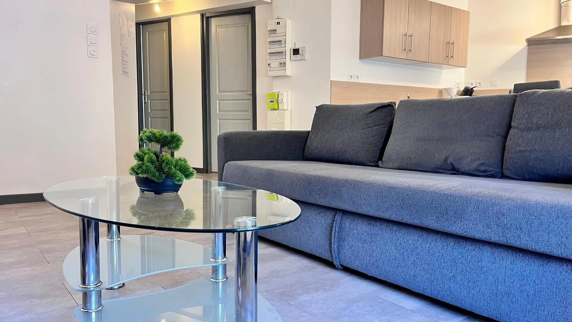 Chez Isa - Tournon-Sur-Rhone Apartment 0*,  France